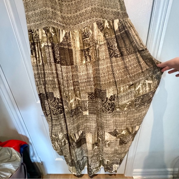 Elegant Green Maxi Dress - Picture 10 of 16